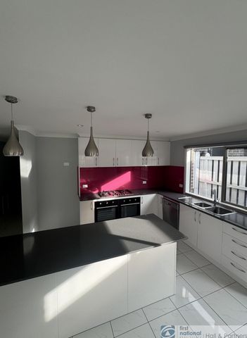 14 Juniper Street, Officer - Photo 3