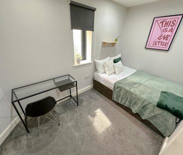 6 bedroom semi-detached house to rent - Photo 5