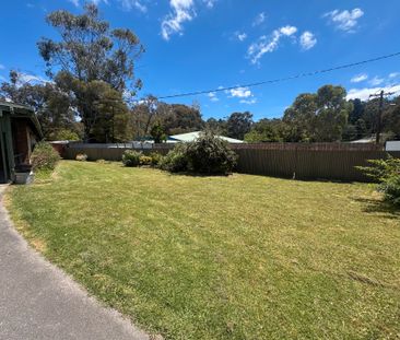 Three-Bedroom Home in Mount Evelyn - Photo 1