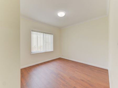 NORTH TAMWORTH- Beautiful 2 Bedroom Villa - Photo 2