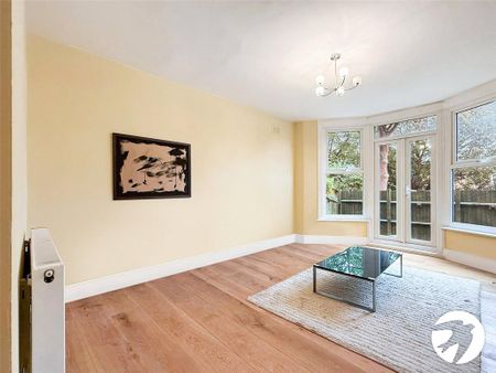 2 bedroom maisonette to rent - Photo 5