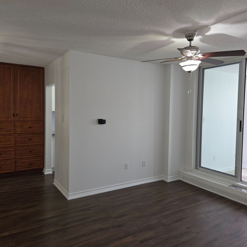 For Lease - 1625 Bloor Street Unit# 215, Mississauga, Ontario - Photo 1