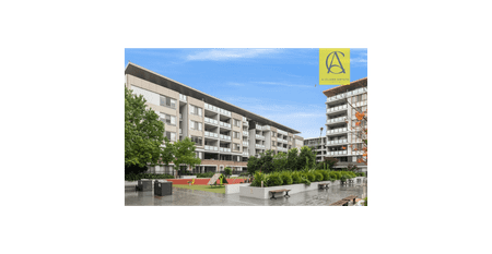 Modern Top-Floor 2-Bedroom Penthouse plus study with Expansive Balcony - Photo 5