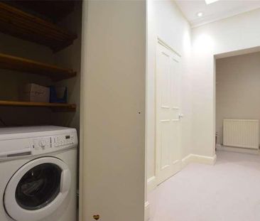 Wellington Square, Cheltenham, GL50 - Photo 6