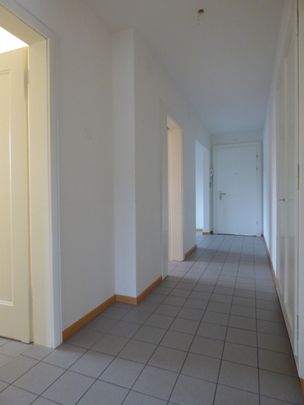 Conveniently located, living not far from the beautiful Lake Zurich! - Foto 1