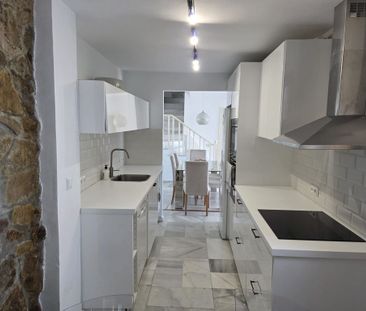 3 bedroom luxury penthouse for rent in Marbella, Andalusia - Photo 2