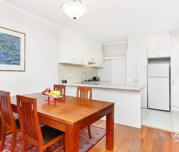 Perfectly positioned two bedroom terrace home - Photo 3
