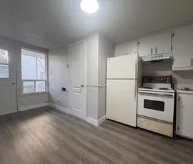 1 room apartment of 55m² in Sherbrooke - Photo 2