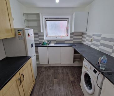 1 Bed Flat, Dumfries Street, LU1 - Photo 3