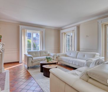 Standingvolle laagbouwvilla met mooi aangelegde tuin - Foto 5