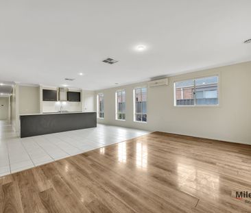 Family Living Close to All Amenities! - Photo 1
