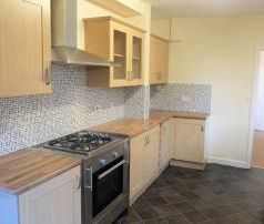 3 Bedroom Terrace House For Rent - Photo 3