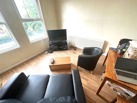 Burley Road, Leeds - Photo 3