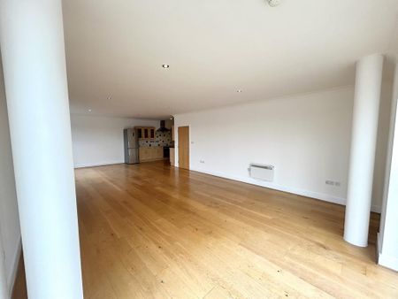 3 bedroom apartment to rent - Photo 5