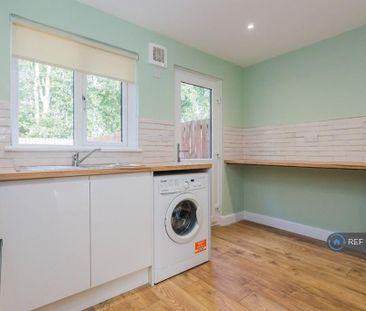 2 bedroom terraced house to rent - Photo 6