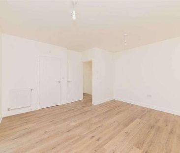 Peter Collinson Vale, Mill Hill, NW7 - Photo 5