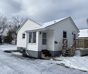 For Lease - 5477 Green Avenue, Niagara Falls, Ontario - Photo 4