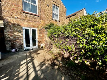 room to rent Lanfranc Road - Photo 5