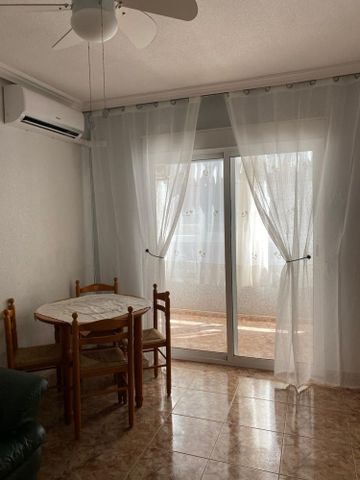 Alquiler de piso en Calle San Pascual, 231 - Photo 2