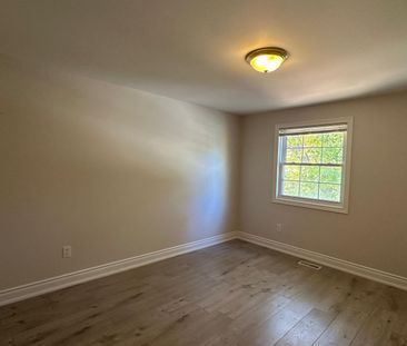 For Lease - 361 Terry Drive, Newmarket, Ontario - Photo 3