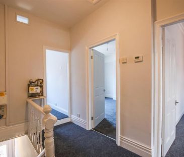 3 bedroom apartment to rent - Photo 5