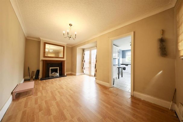 3 bedroom semi-detached house to rent - Photo 1