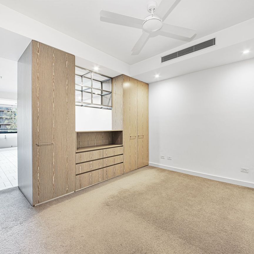 Oversized Designer Studio in the Heart of North Sydney - Photo 1