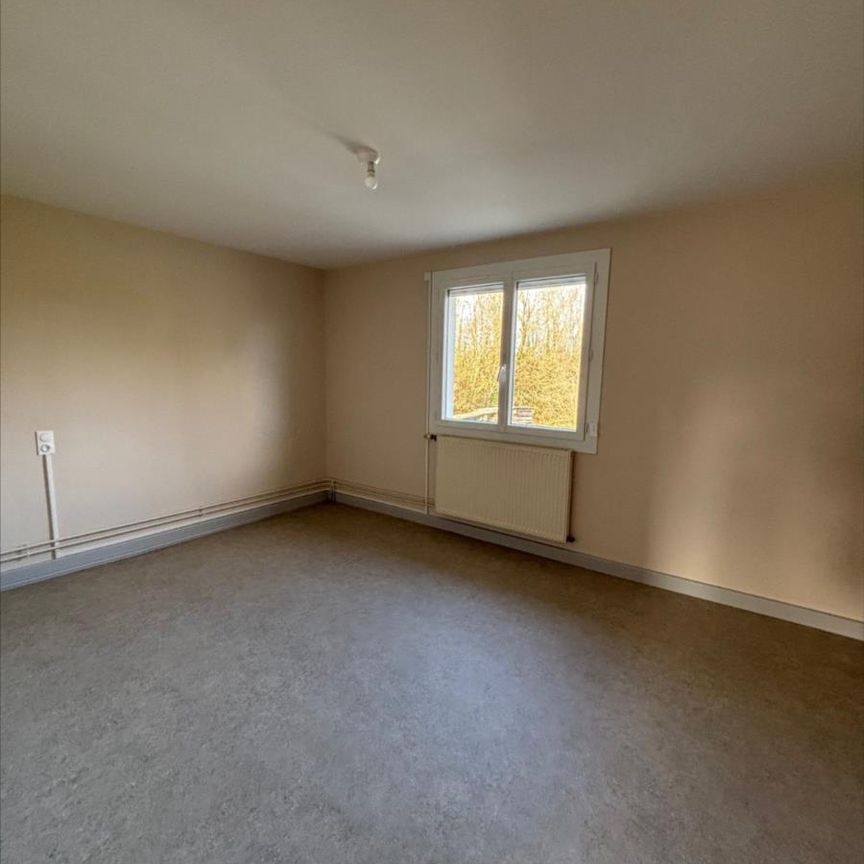 Appartement T4 duplex Marsonnas - Photo 1