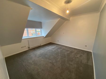 3 bedroom semi-detached house to rent - Photo 3