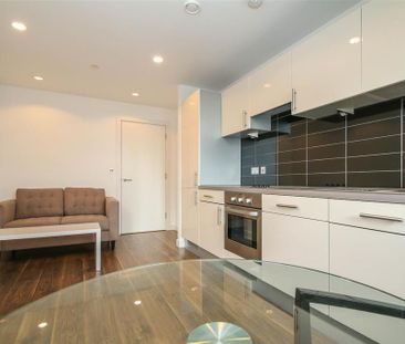 2 bedroom apartment to rent - Photo 2