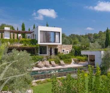 Maison à louer Valbonne, Cote d'Azur, France8 800 EUR / Mois - Photo 3