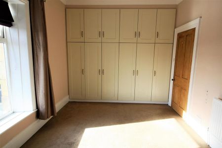 4 bedroom private hall to rent - Photo 5