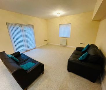 Hartshaw, Moorgate Road, S60 2AD - Photo 3