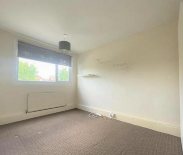 3 bedroom end of terrace house to rent - Photo 6