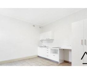 Private Studio With Kitchenette and All Utilities Included! - Photo 2