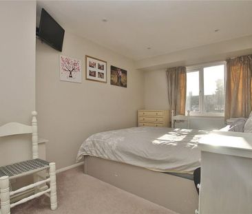 3 bedroom end of terrace house to rent - Photo 4