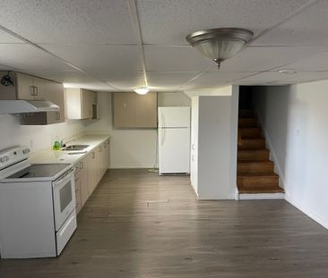 For Lease - 144 Wellington Street, Welland, Ontario - Photo 2