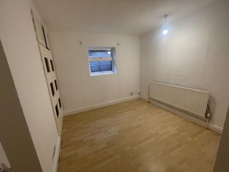 3 bedroom bungalow to rent - Photo 3