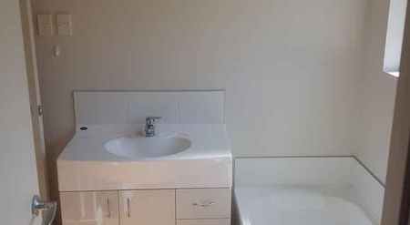 3 Bedroom Unfurnished Lake Hawea Home - Photo 5