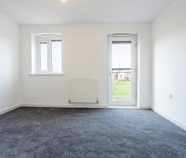 3 bedroom end of terrace house to rent - Photo 5