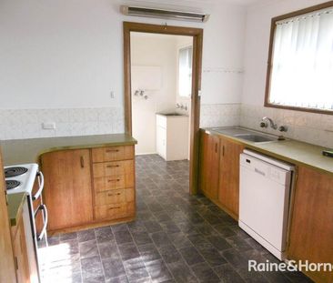 Great Home in Convenient Location - Photo 2