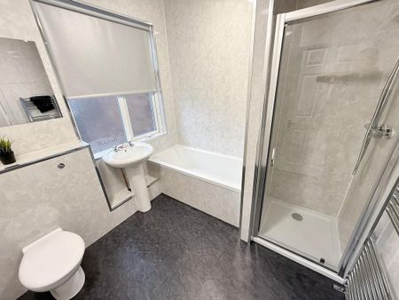 1 bedroom in a house share to rent - Photo 4