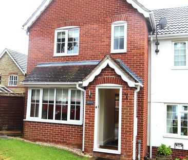 3 bedroom semi-detached house to rent - Photo 4