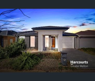 15 Dhalla Street, Thornhill Park, Vic 3335 - Photo 1