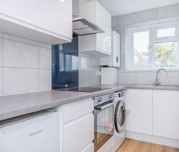 Studio to rent - Photo 3
