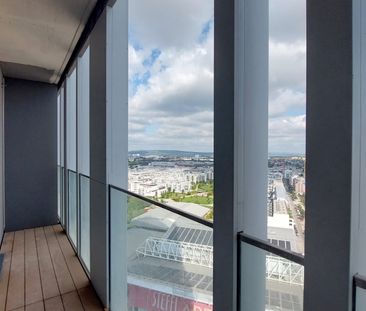 1,5-Zi.-Erstbezug mit Loggia & Rooftop Spa | TOWER HOMES im V22 - Photo 5