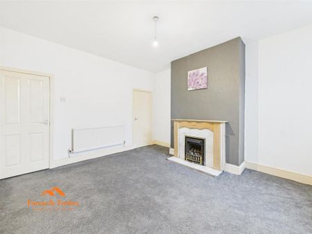 2 bedroom terraced house to rent - Photo 5