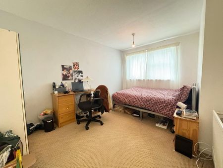 3 bedroom terraced house to rent - Photo 5