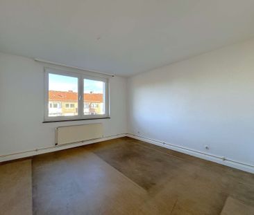 Helle 2 Zimmerwohnung mit Balkon - Foto 1