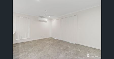 Your Dream Home Awaits in Deebing Heights – Modern, Spacious & Convenient! - Photo 4